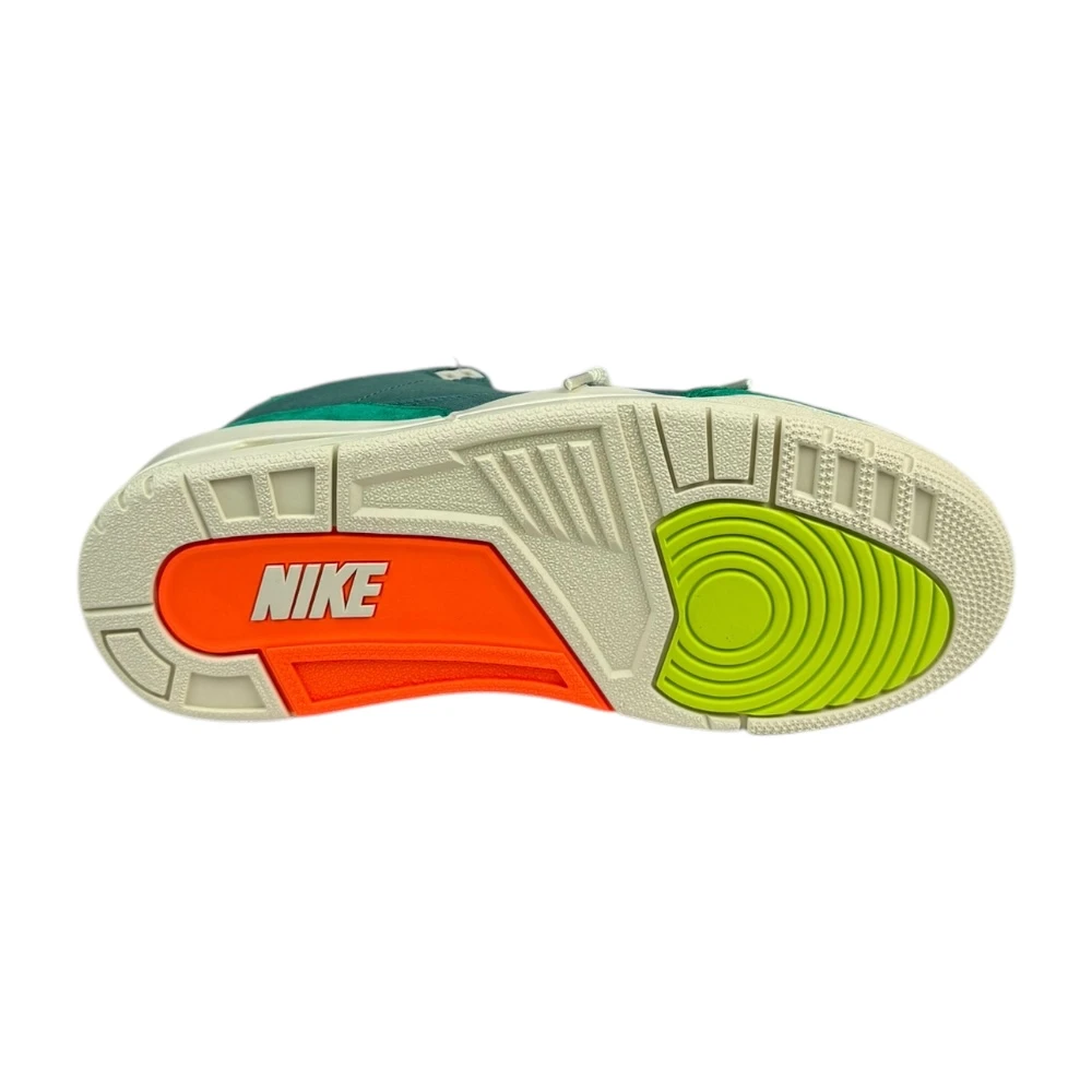 Bota Jordan 3 Retro SP Nina Chanel Abney Bicoastal