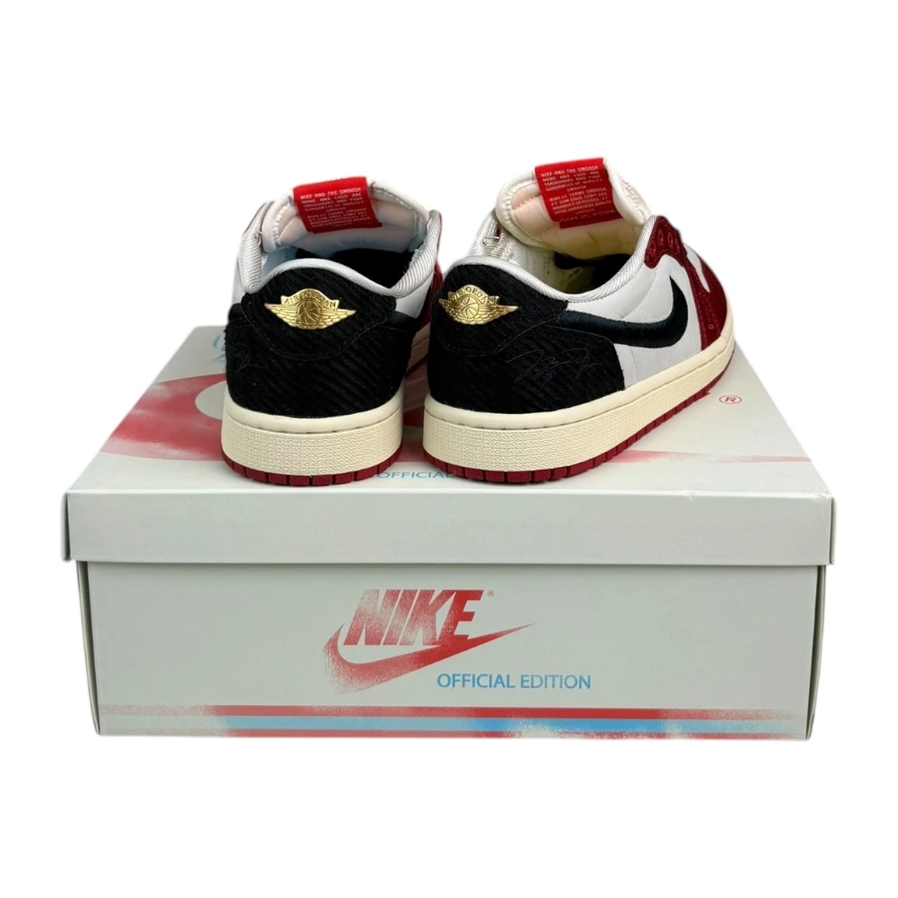 Bota Jordan 1 Low Trophy Room