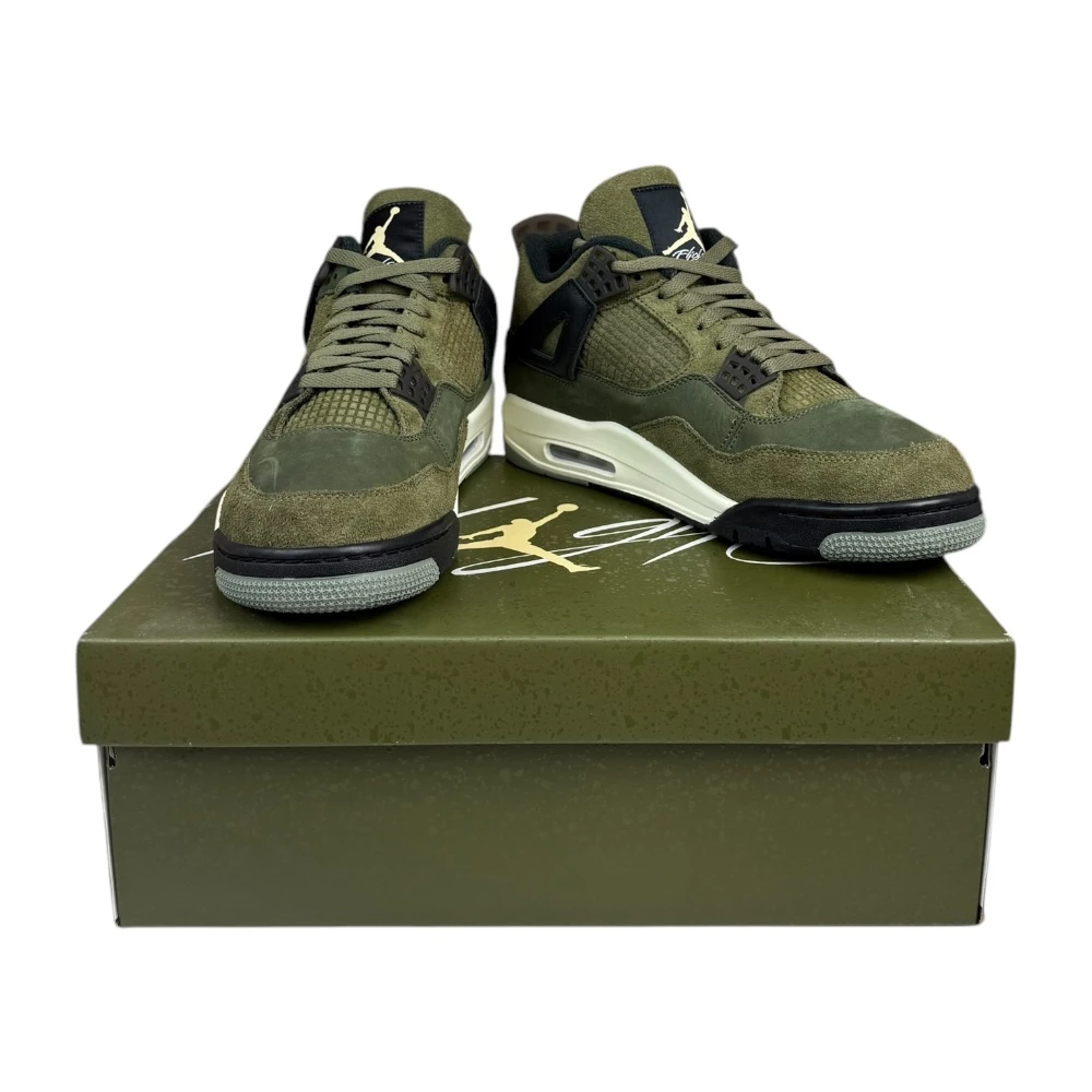 Bota Jordan 4 Craft Olive