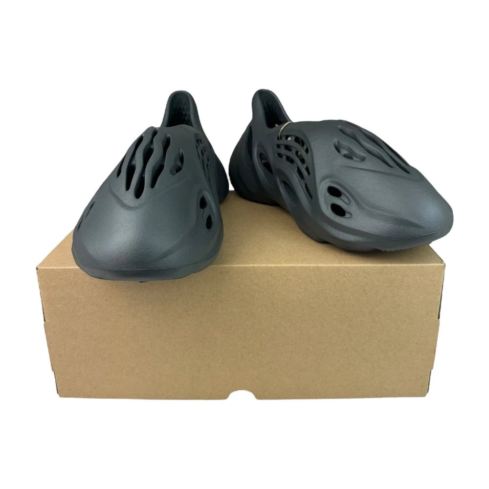 Boty Adidas Yeezy Foam Runner Carbon