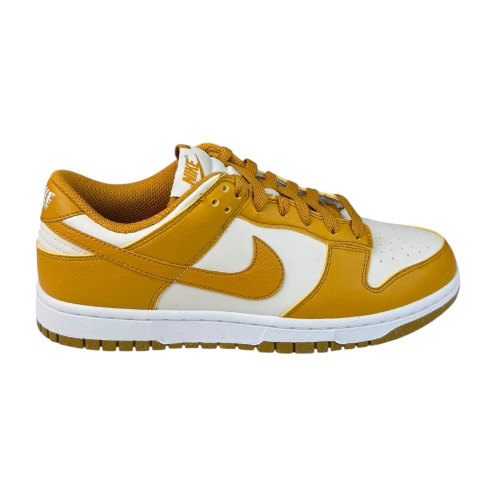 Boty Nike Dunk Low Next Nature Phantom Gold Suede (W)