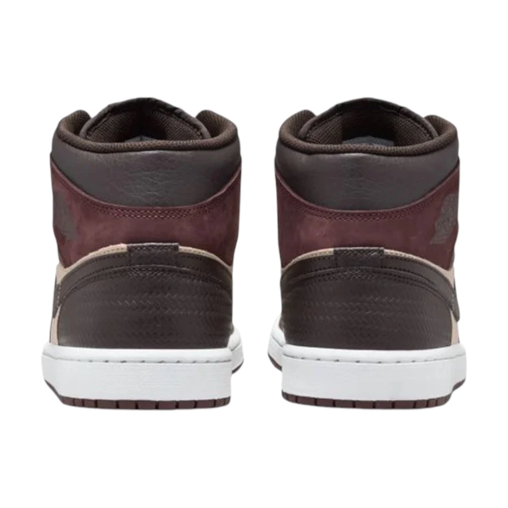 Bota Jordan 1 Mid SE Paris YMCA