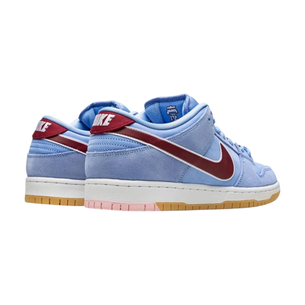 Bota Nike SB Dunk Low Philadelphia Phillies