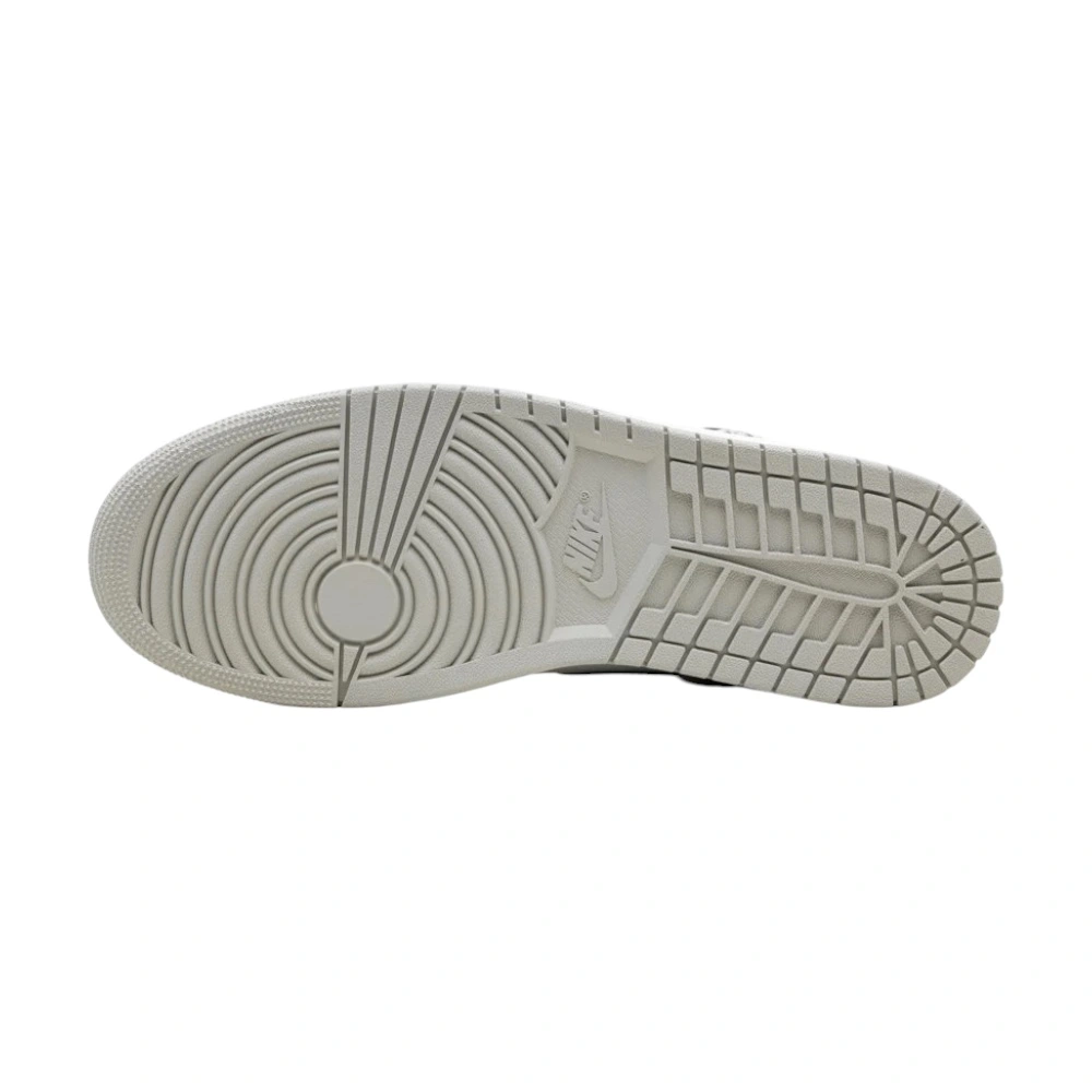Bota Jordan 1 Retro High OG White Cement