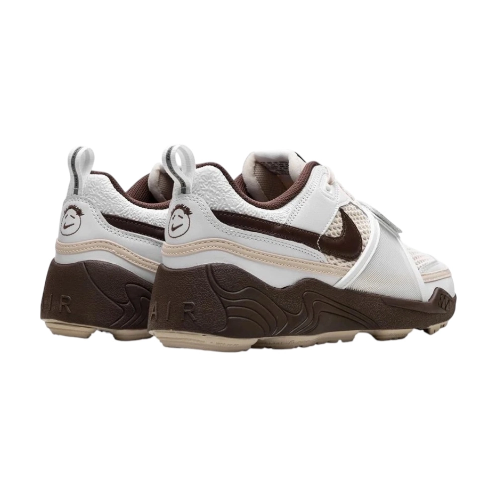 Bota Nike Zoom Field Jaxx Travis Scott Light Chocolate