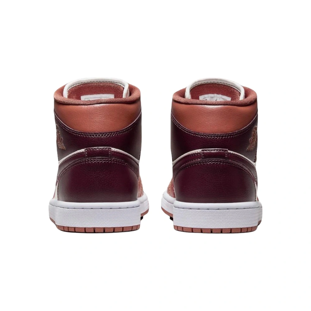 Bota Jordan 1 Mid Dusty Peach Night Maroon (Women's)