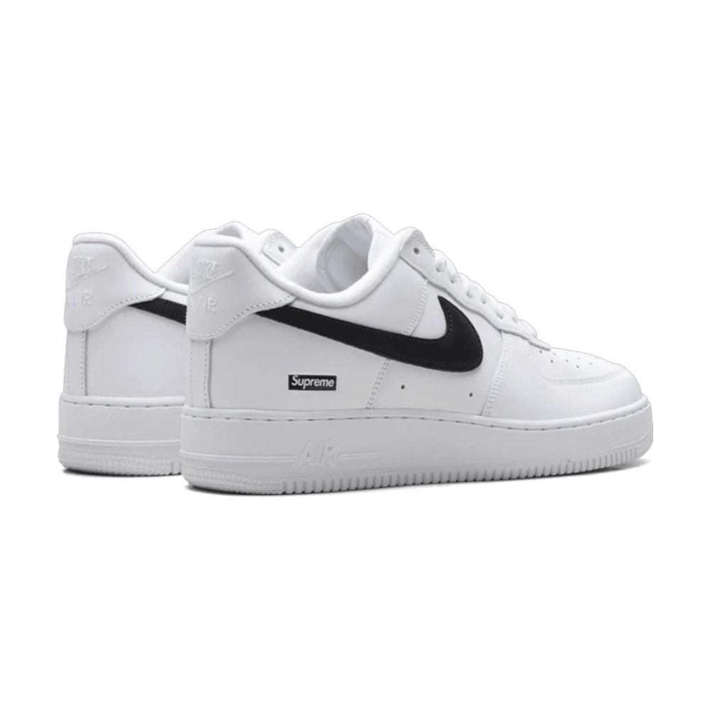 Bota Nike Air Force 1 Low Supreme White Black