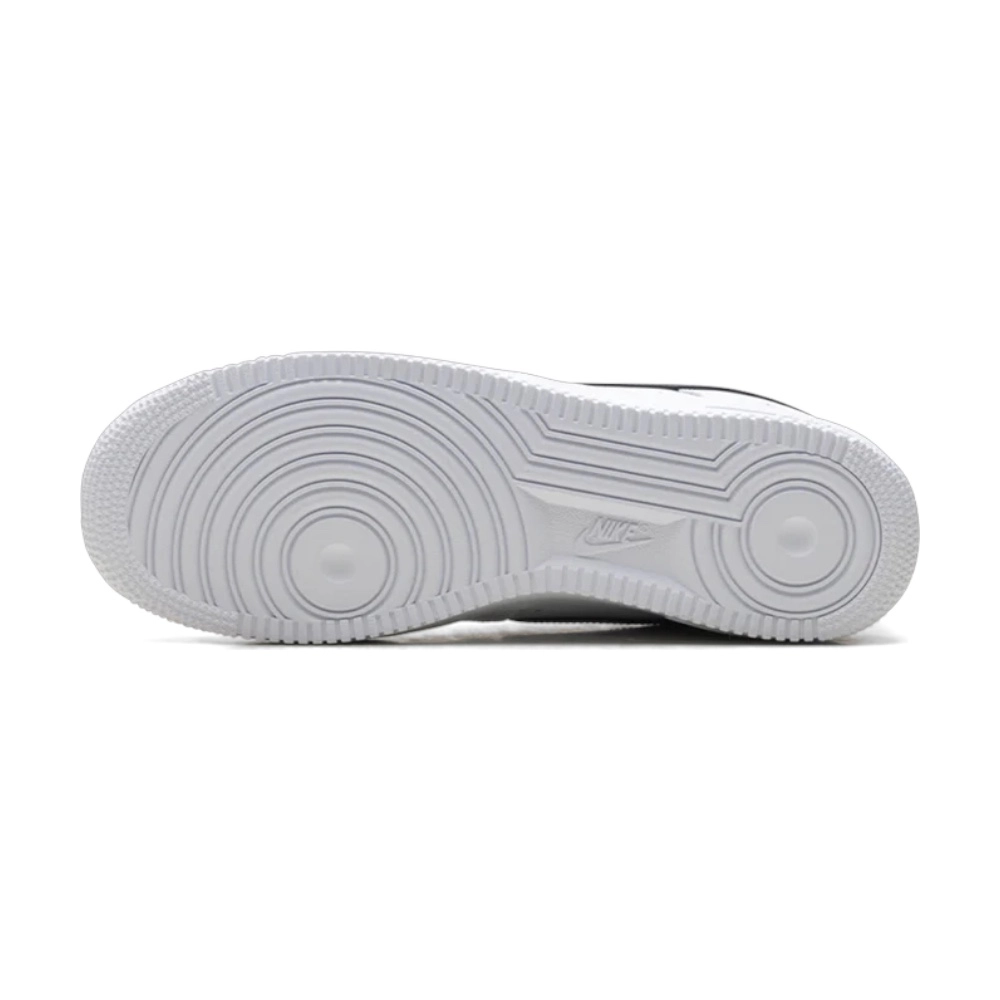 Bota Nike Air Force 1 Low Supreme White Black