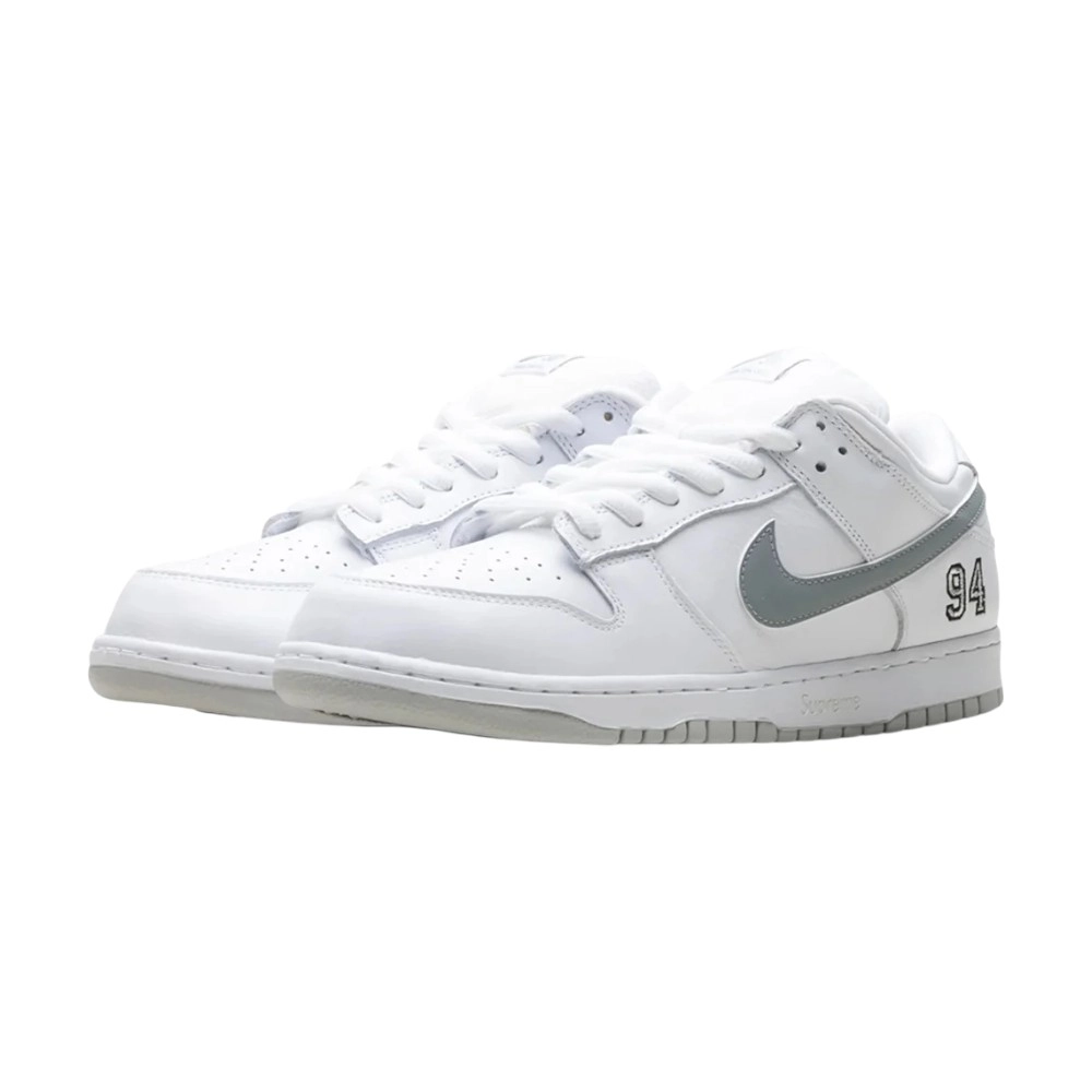 Bota Nike SB Dunk Low Supreme 94 White Metallic Silver