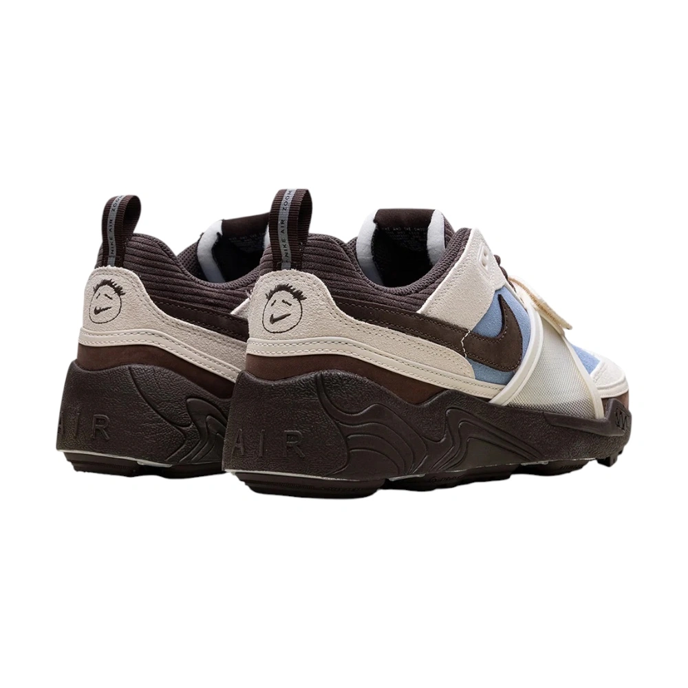 Bota Nike Zoom Field Jaxx Travis Scott Leche Blue