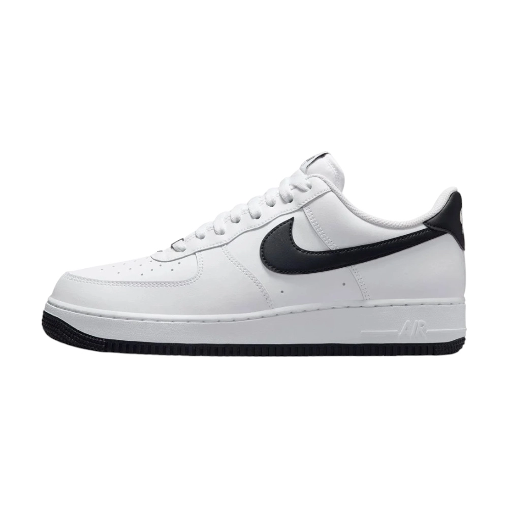 Bota Nike Air Force 1 Low '07 White Black