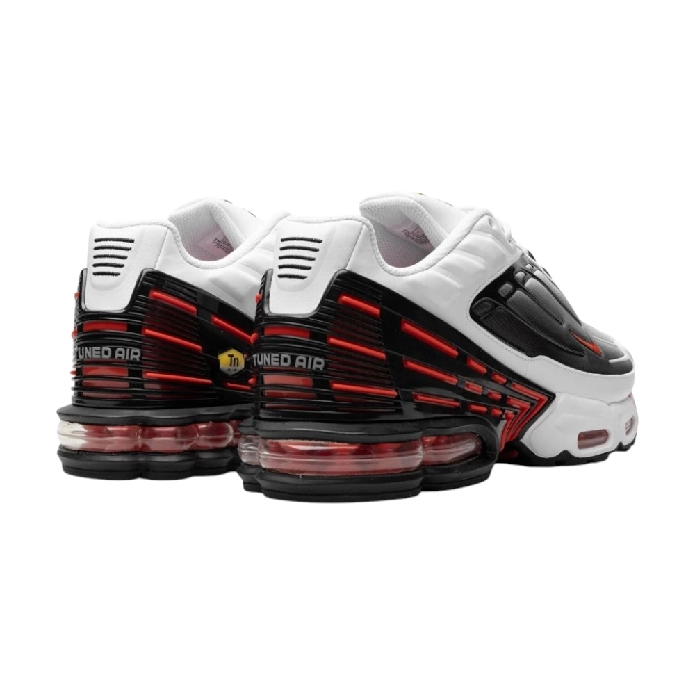 Bota Nike Air Max Plus 3 White Black Team Orange3