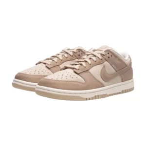 Bota Nike Dunk Low SE Sanddrift (Women’s)
