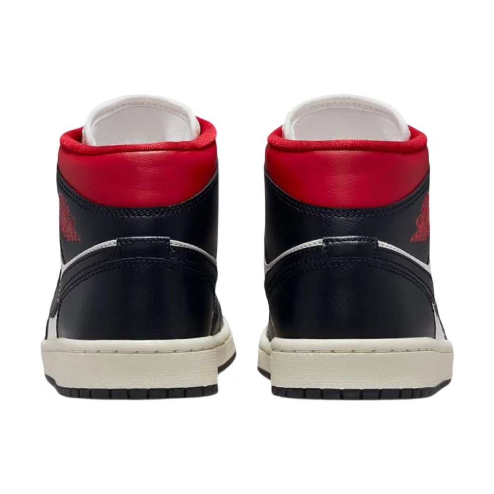 Bota Jordan 1 Mid Gym Red Panda (Women's)