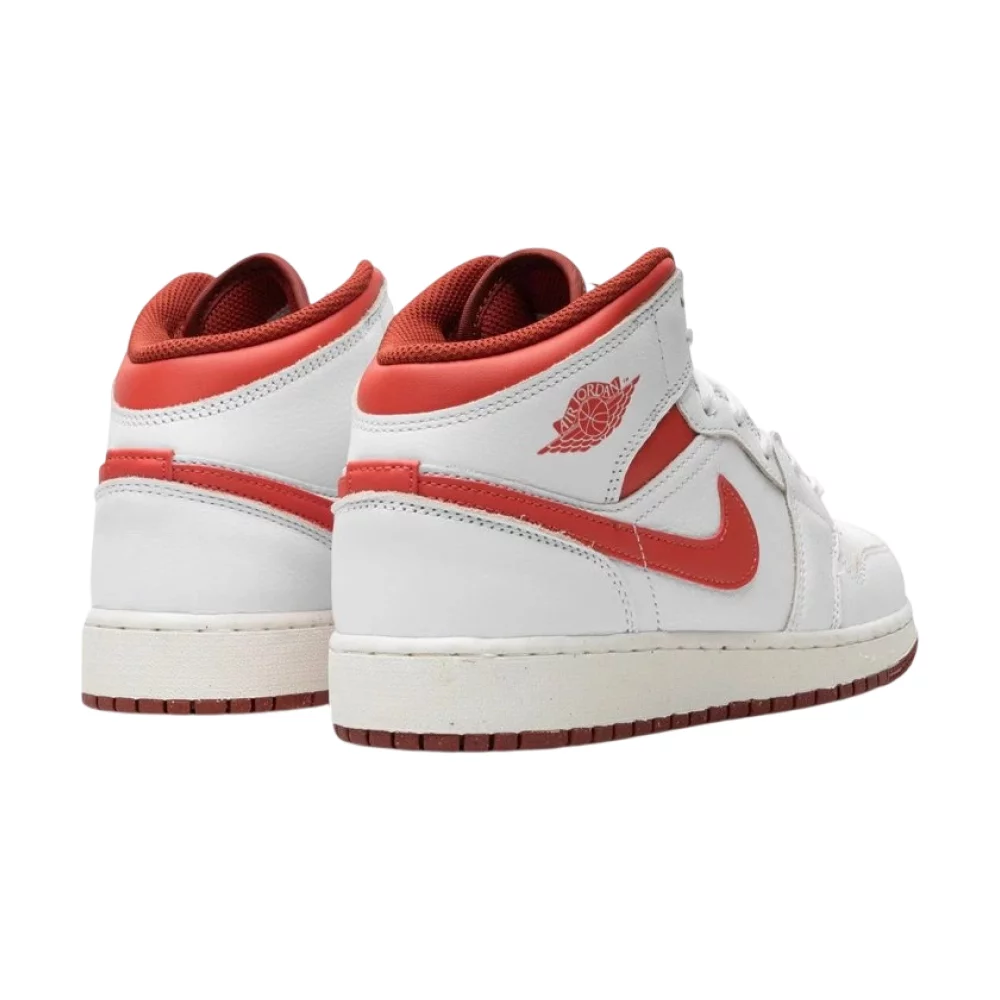 Bota Jordan 1 Mid SE White Dune Red (GS)