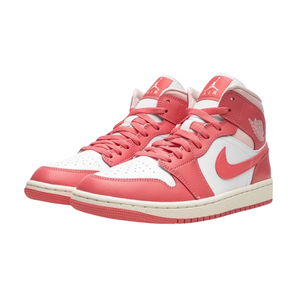 Bota Jordan 1 Mid Strawberries and Cream (Women's)