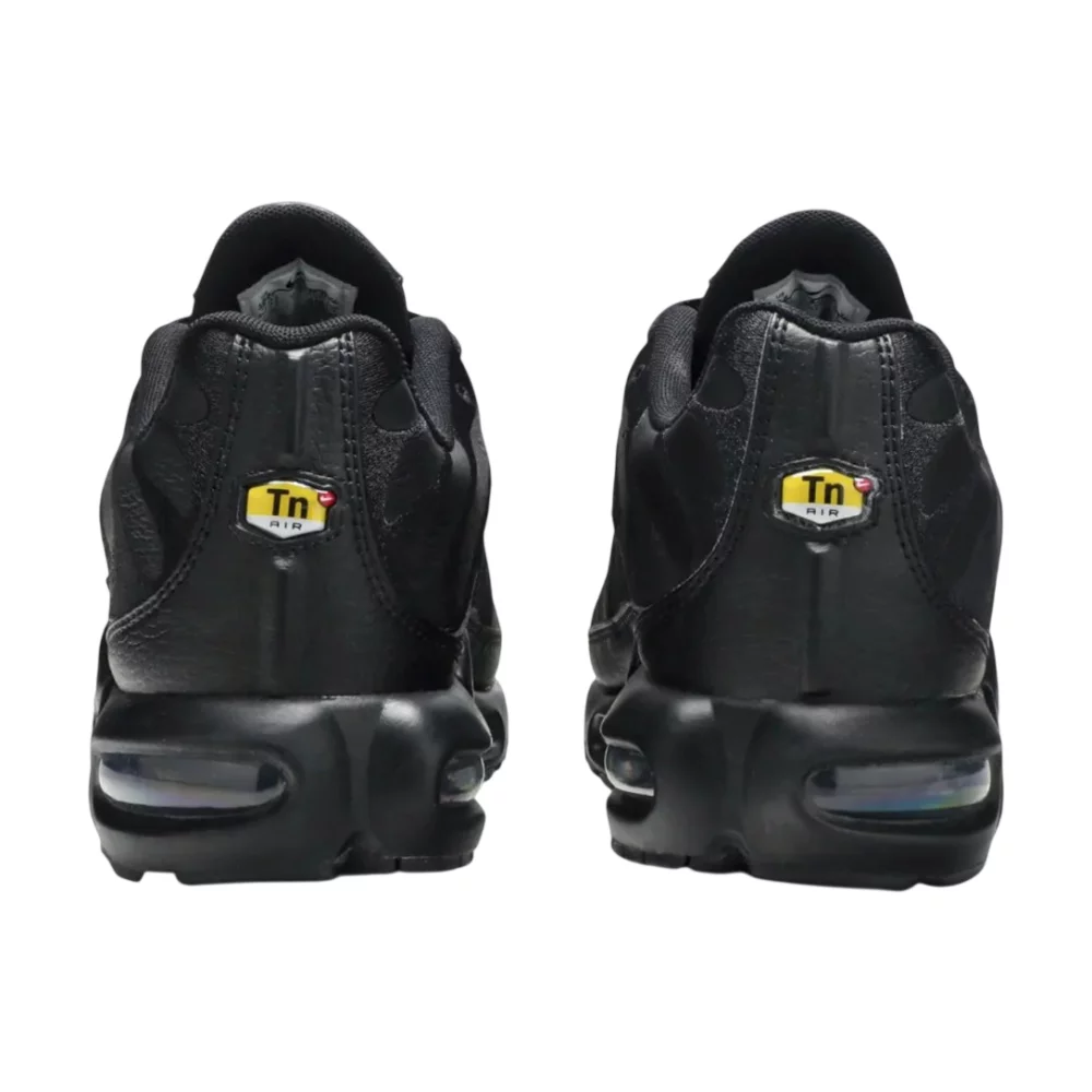 Bota Nike Air Max Plus Triple Black Leather