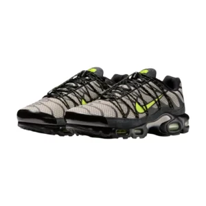 Bota Nike Air Max Plus Utility Black College Grey Volt