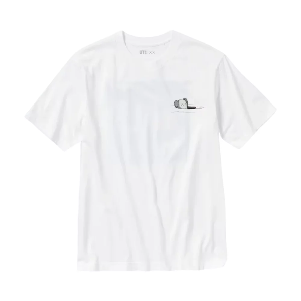 Bota KAWS x Uniqlo UT Short Sleeve Artbook Cover T-shirt