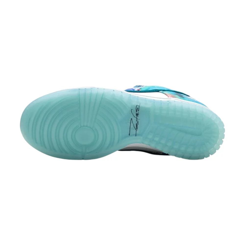 Bota Nike SB Dunk Low Futura Laboratories Bleached Aqua