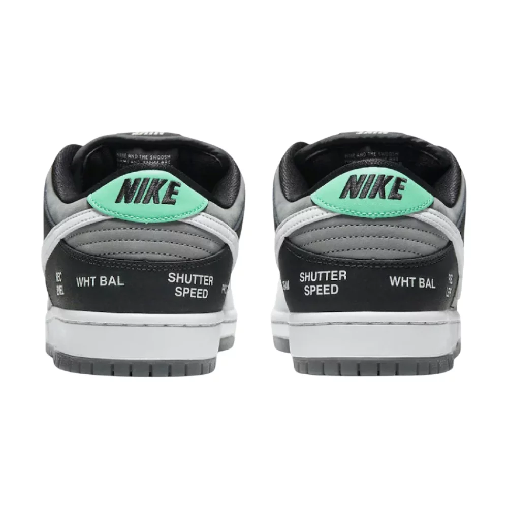 Bota Nike SB Dunk Low VX1000