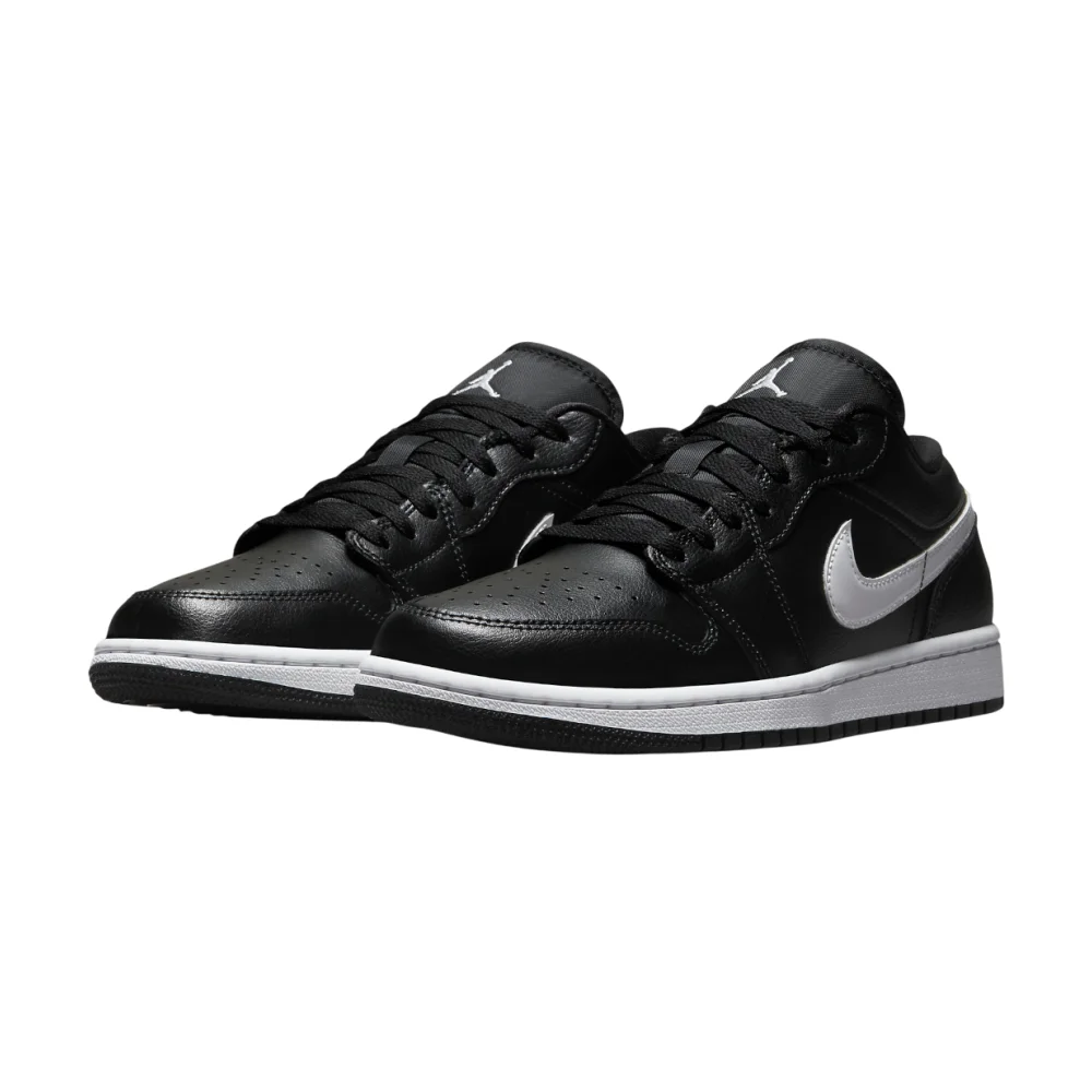 Bota Jordan 1 Low Black White (2022) (Women's)
