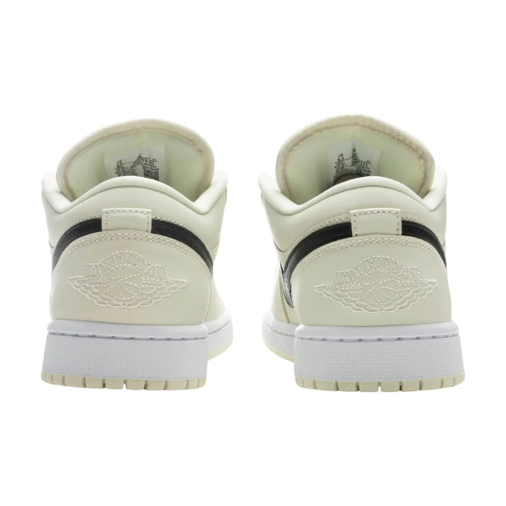 Bota Jordan 1 Low Coconut Milk (Women's)