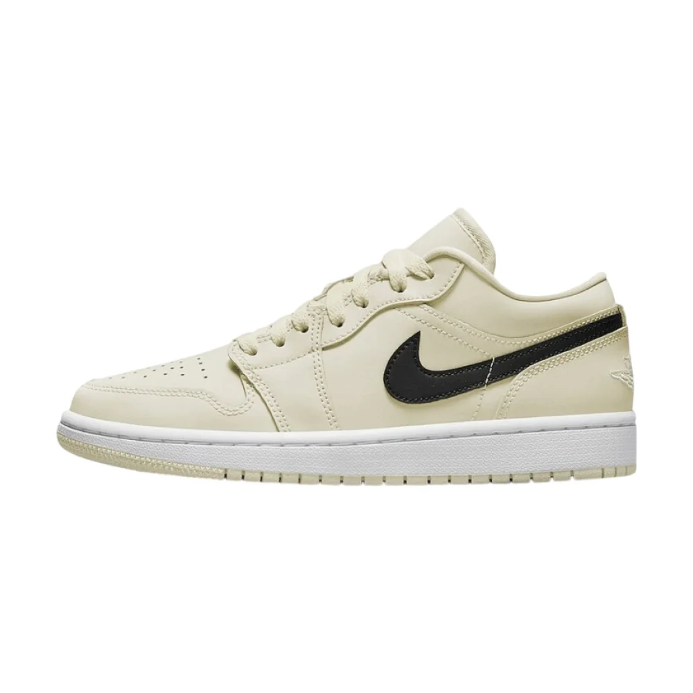 Bota Jordan 1 Low Coconut Milk (Women's)