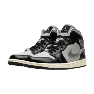 Bota Jordan 1 Mid SE Black Metallic Silver (Women's)