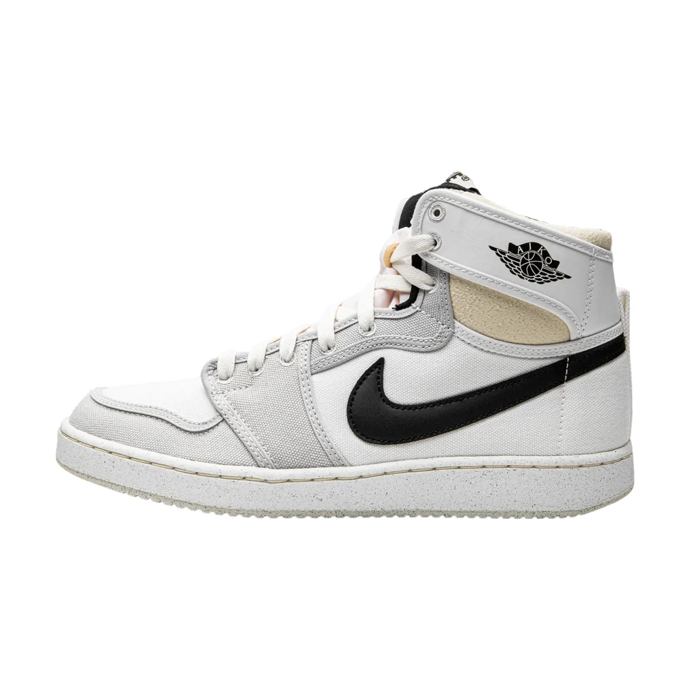 Bota Jordan 1 Retro AJKO White Black Grey Fog