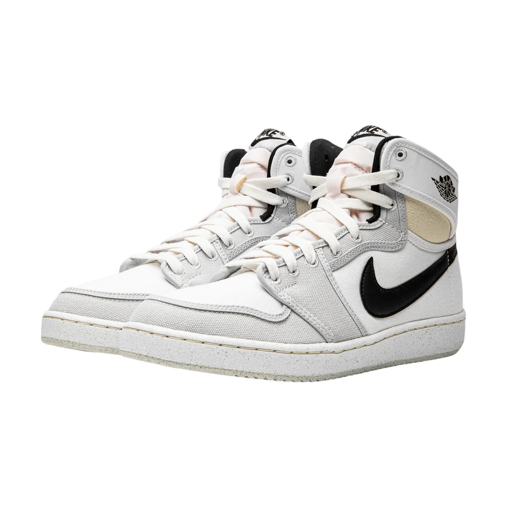 Bota Jordan 1 Retro AJKO White Black Grey Fog