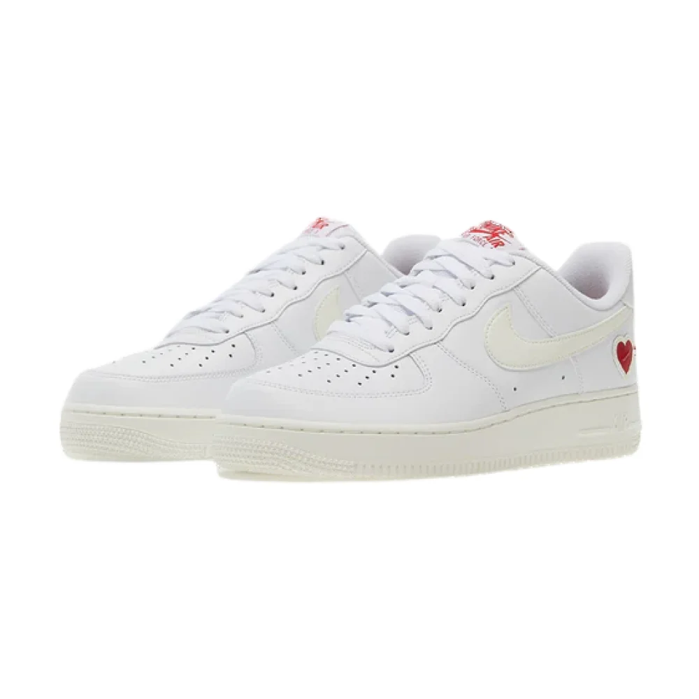 Bota Nike Air Force 1 Low Valentine's Day (2021)