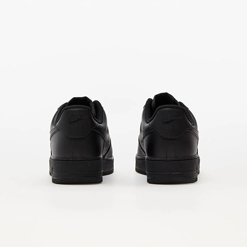 Bota Nike Air Force 1 Low '07 Black