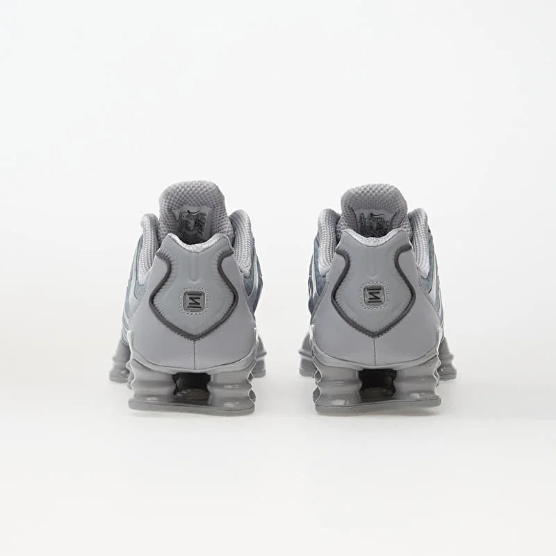 Bota Nike Shox TL Wolf Grey Iron Grey