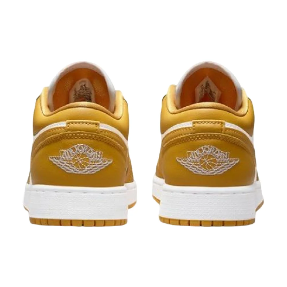 Bota Jordan 1 Low White Pollen (GS)