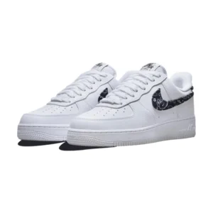 Bota Nike Air Force 1 Low '07 Essential White Black Paisley (Women's)