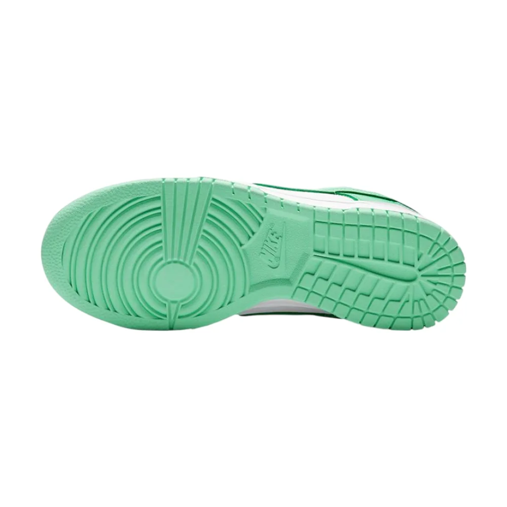 Bota Nike Dunk Low Green Glow (Women's)