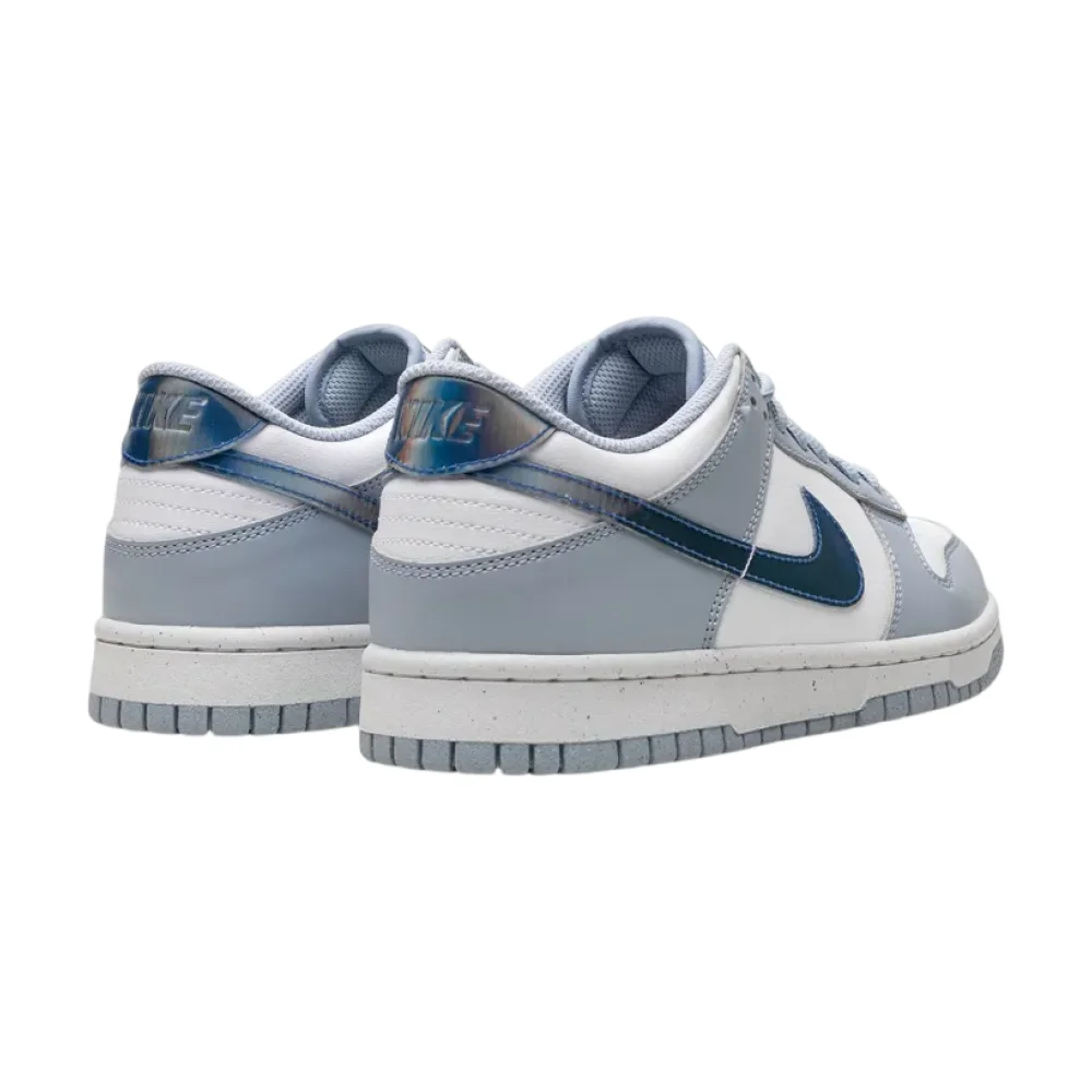 Bota Nike Dunk Low Next Nature Blue Whisper Iridescent (GS)