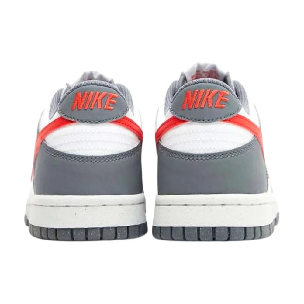 Bota Nike Dunk Low Next Nature Smoke Grey Light Crimson (GS)
