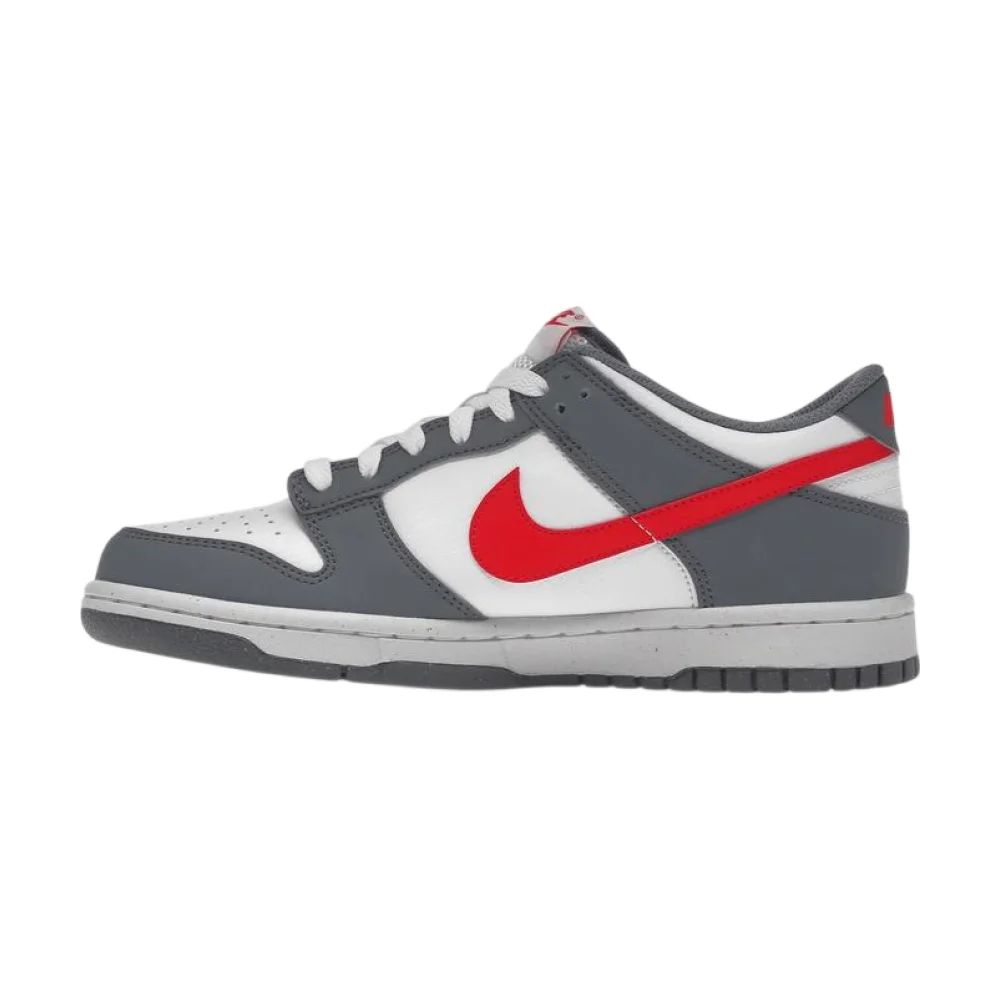 Bota Nike Dunk Low Next Nature Smoke Grey Light Crimson (GS)