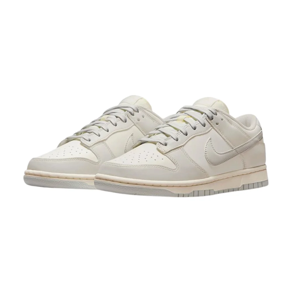 Bota Nike Dunk Low Sail Light Bone (Women's)
